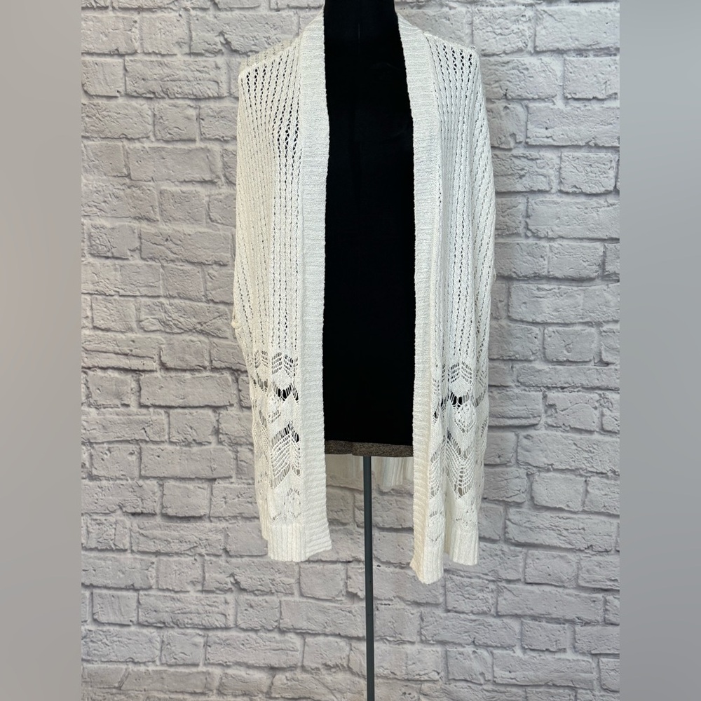 Torrid white open knit cardigan vest plus size 3/4 never worn